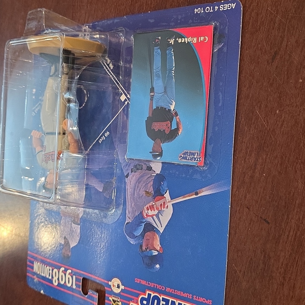 Starting Lineup 1998 Edition Cal Ripken Jr. Figure - Picture 3 of 7